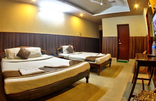 Six Mile Hotel | Om Shree Residency