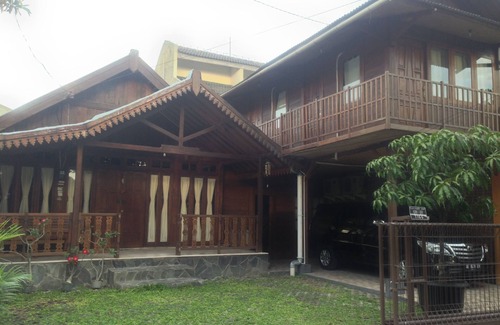 Yogyakarta House | Omah Kayu Guesthouse, Yogyakarta