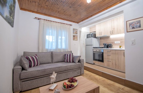 Drosia Villa | Omega Estate Resorts - Villa Aurora