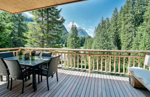 Lech am Arlberg Ski Chalet | Omesberg-Hütt'n