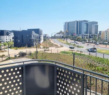 Century City Apartment | On Park by Smart City Stays