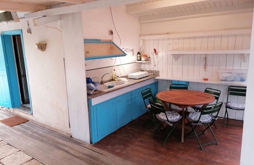 Eastern Sicily Ski Chalet | On the sea carratois direct access to the beach