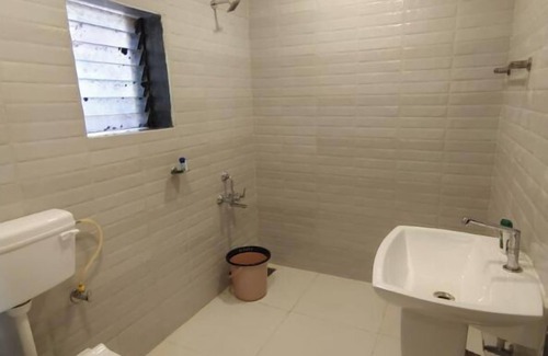 Anjanvel Hotel | On The High Ground Tourism Point