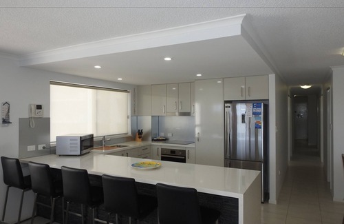 Maroochydore Apartment | On The River Apartments