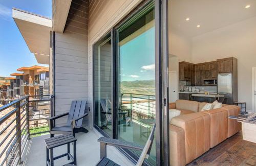 Hideout House | On Top of the Mountains - Unit A