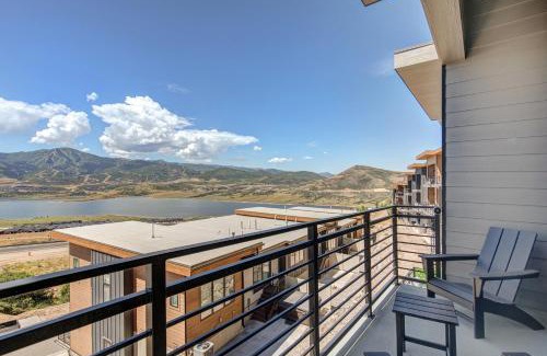 Hideout House | On Top of the Mountains - Unit A