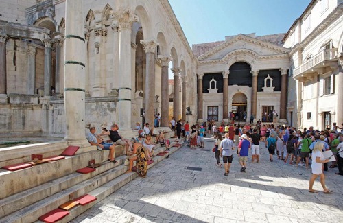 Kamen Apartment | One-Bedroom Apartment in Split