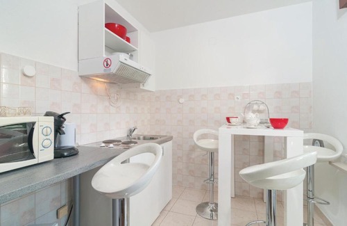 Kamen Apartment | One-Bedroom Apartment in Split