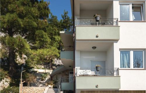 Veliko Brdo Apartment | One-Bedroom Apartment Makarska With Sea View 04