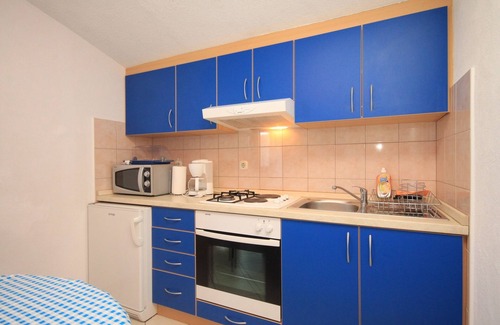 Banj Apartment | One bedroom apartment near beach Banj, Pašman (A-8206-c)