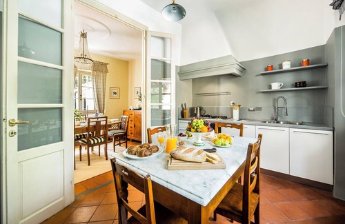 Arcetri Villa | ONE MILE FROM HEART OF HISTORIC FLORENCE, STUNNING 5BD-5BA VILLA W/HEATED POOL!