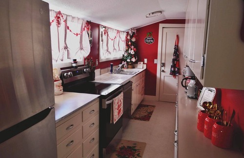 Sylva House | One of a kind Christmas year round in downtown Dillsboro