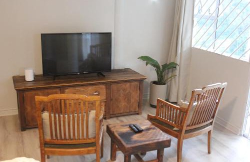 Botha's Hill Apartment | One on Old Main Unit 8