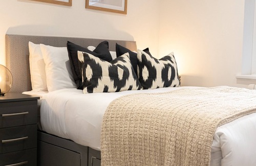 Tufnell Park Apartment | One & Two Bedroom Apartments near Holloway Train Station by Sojo Stay