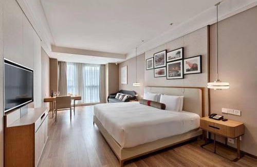 Yuzhong Hotel | OneJasper Qingyue Hotel