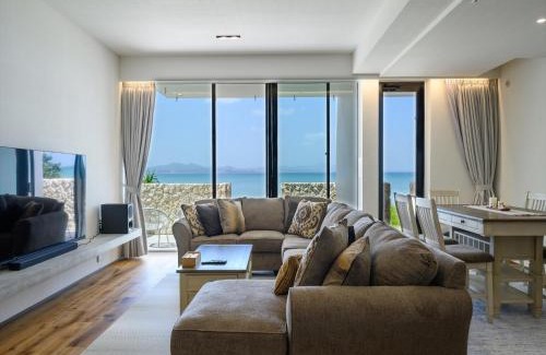 Umusa House | Onna Resort 海まで徒歩0秒 最大12名宿泊可 オーシャンビュー貸切ヴィラ