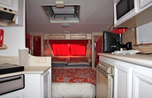 Ledge Point House | Onsite Van with Ensuite