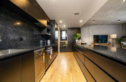 Kingston Apartment | Onyx Apt Onsite EV 5mins to Foreshore - Hosted by Canstay