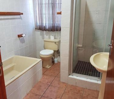 St. Lucia House | Oppi Rotse Guesthouse