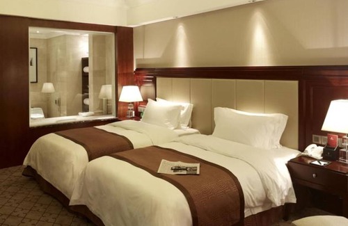 Hongshan Hotel | Optics Vally Kingdom Plaza