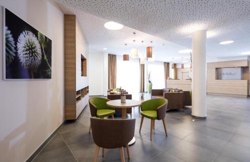 Wildbad Einoed Hotel | OptimaMed Kurhaus Wildbad