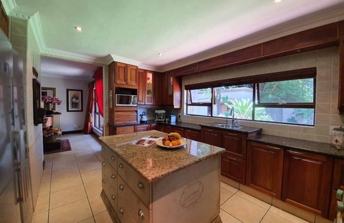 Boksburg House | Or Tambo Airport Holiday Home