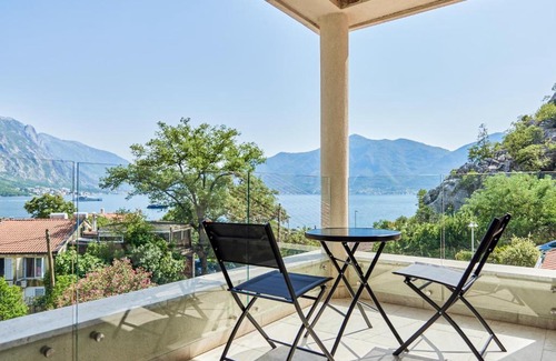 Orahovac Apartment | Orahovac Sea View