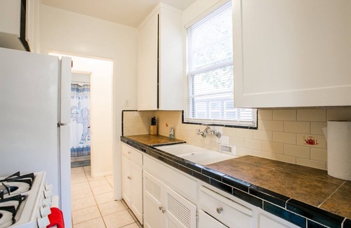 Bankers Hill Condo | Orange Tree Cottages Downtown