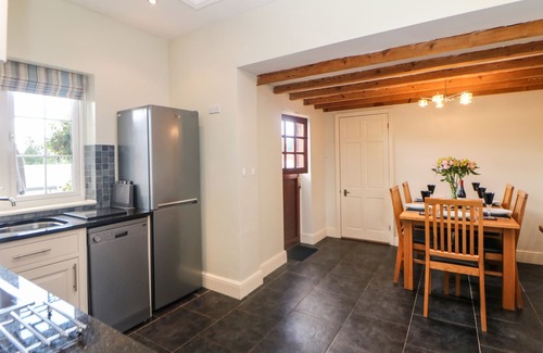 Calwich Cottage | ORCHARD COTTAGE, family friendly, luxury holiday cottage in Calwich
