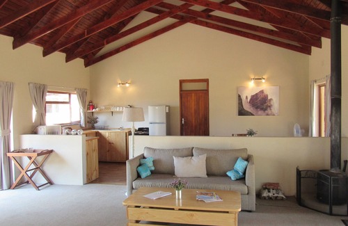 Cathkin Park Apartment | Orchard Manor Unit 1