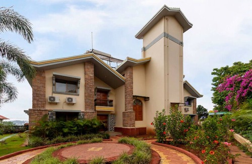 Bhilar Villa | Orchid Villa by Ebony Stays – Grand 7 BHK Hill View Villa in Mahabaleshwar