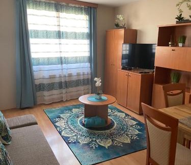 Hegyko Apartment | Orchidea Apartman