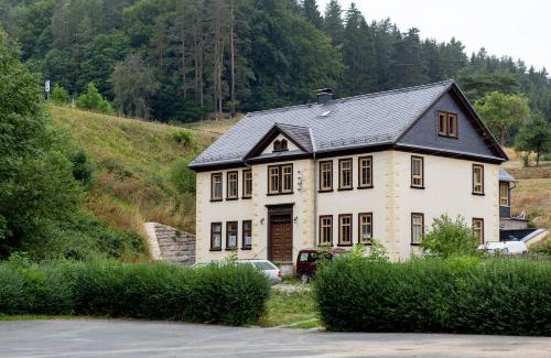 Paulinzella Apartment | Orgelbauerhaus Schulze