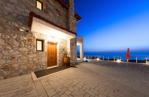 Elation Villa | Orient Villas Traditional