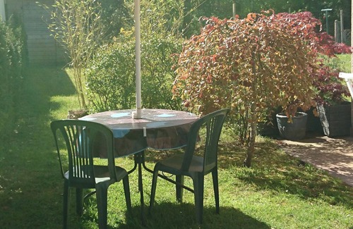 Mimizan Apartment | Oriental-style apartment, cosy, quiet, on the edge of the forest, near the ocean