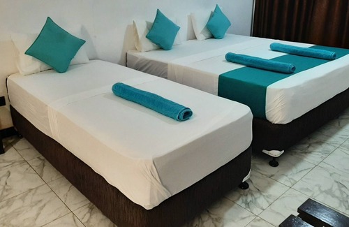 Uppuveli Hotel | Orion Beach Way