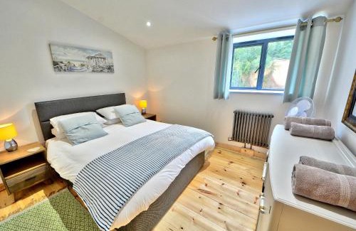 Ningwood House | Orion - Ukc3210