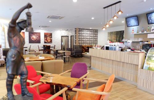 Bandar Mahkota Cheras Hotel | Orkid Inn Mahkota Cheras