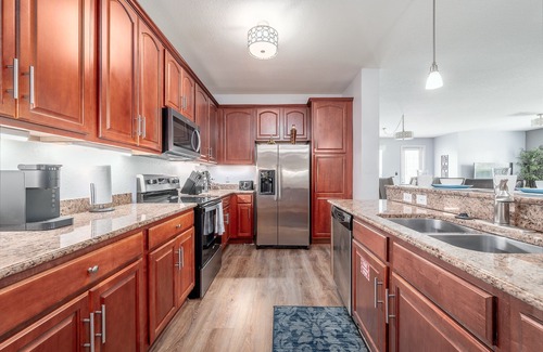 Florida Central Atlantic Coast Condo | Orlando Palms Deluxe 3 Bedroom Condo by RedAwning