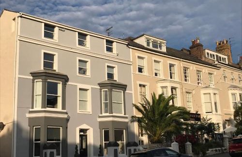 Llandudno Apartment | ORME RISE - Beautiful first floor apartment