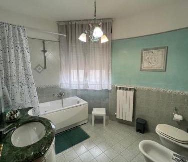 Vasto House | Oro Blu