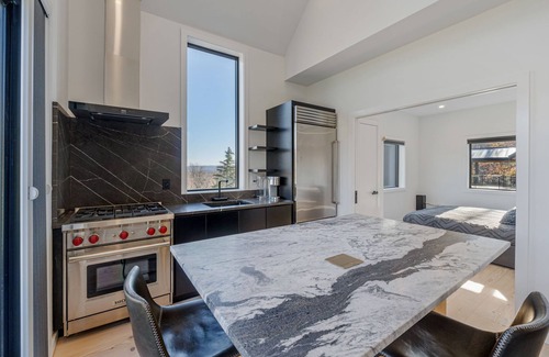 Crozet Cottage | Orso Blu Farm Guesthouse, one-of-a-kind in Crozet