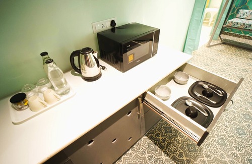 Gurugram Hotel | Orsom Stays Sassy - Sector 42