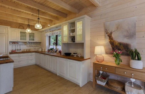 Pomerania Province House | OSADA JEŻÓWKA