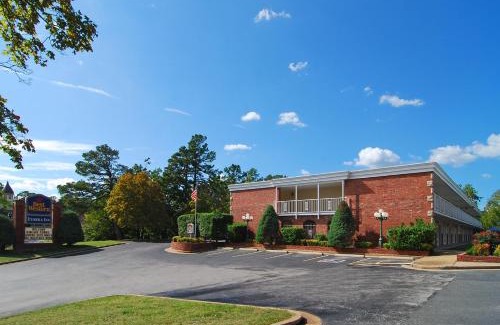 Eureka Springs Historic District Hotel | Osage Creek Lodge