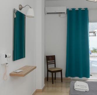 Kamari Apartment | Oscar Hotel