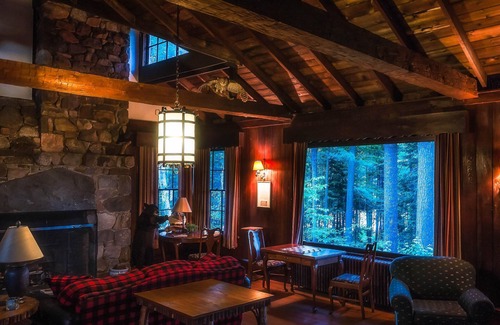 Meacham House | Osgood Cabin with Lake View