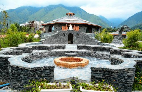 Chachian Hotel | Osho Himalayas Wellness Resort