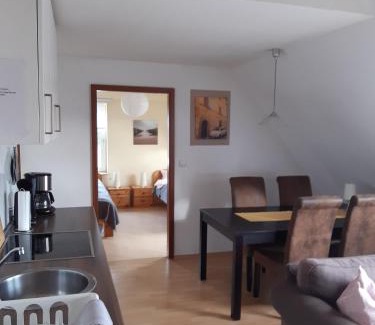 Dassow Apartment | Ostseeferienwohnung Storchennest
