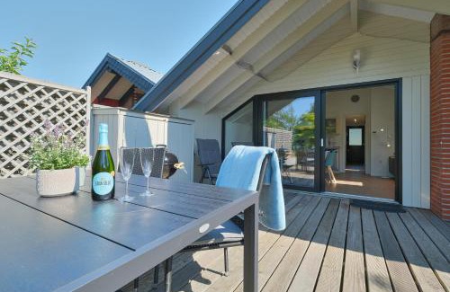 Drei House | Ostsehbutzen Bikini-Butze